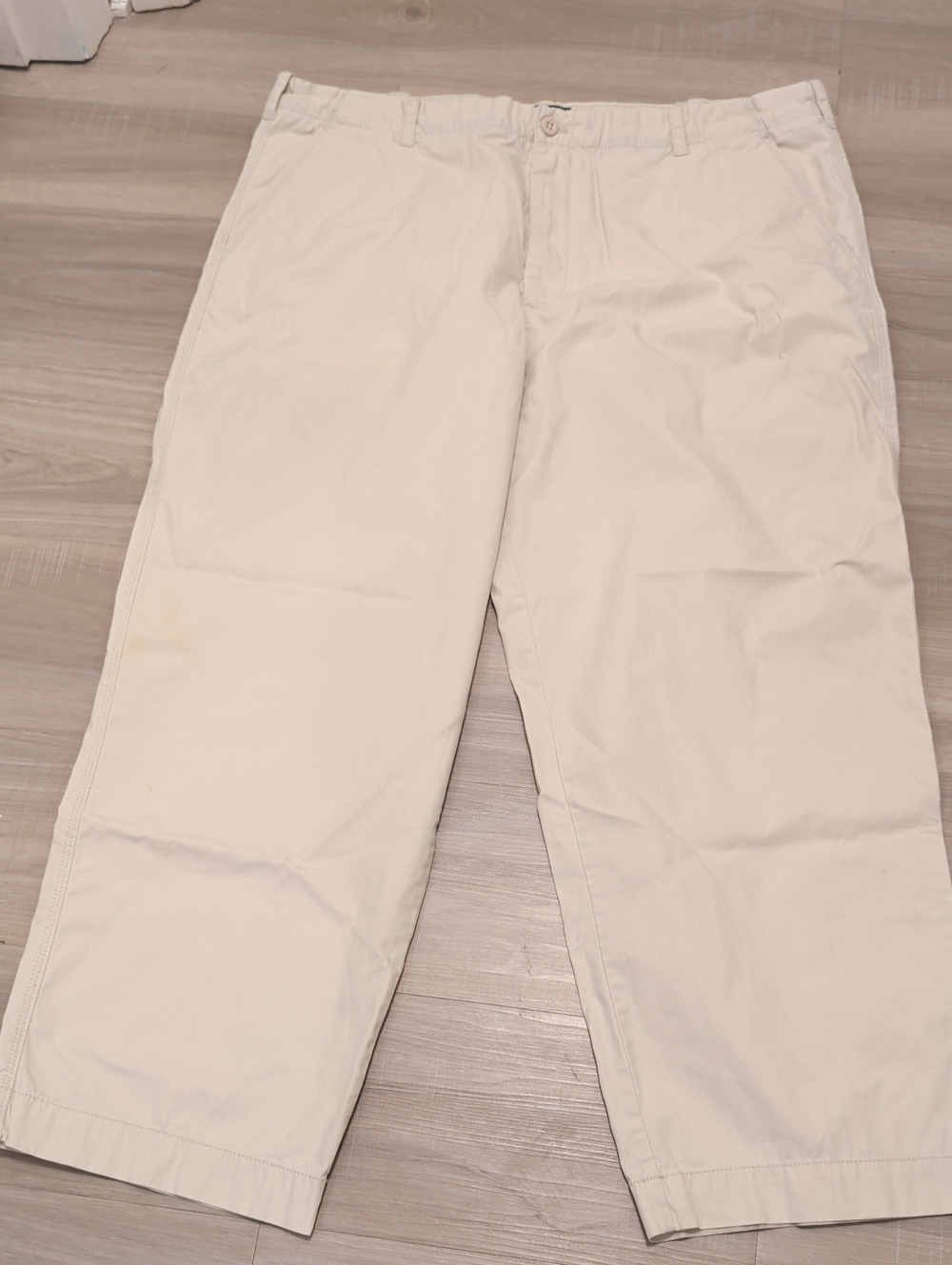Izod Men's 42W 30L Straight Leg Chinos in Off-White BIG & TALL